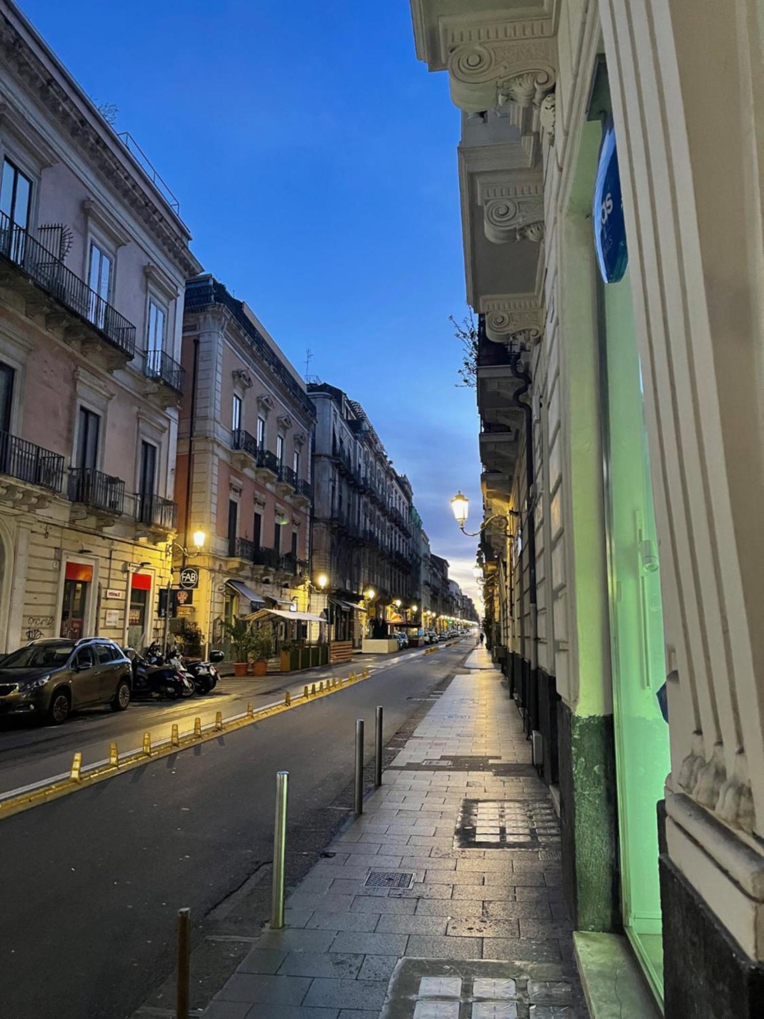 Umberto House Catania Hotel Exterior photo