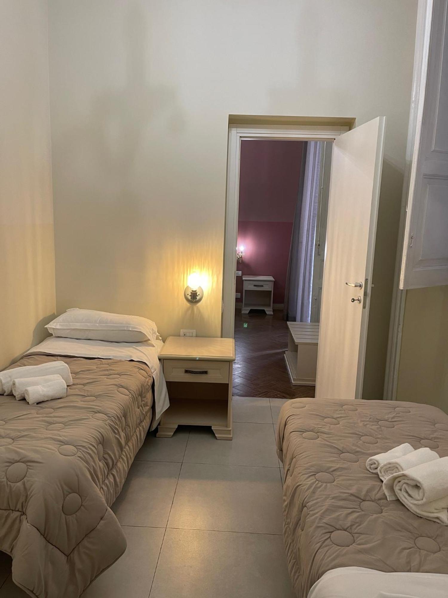 Umberto House Catania Hotel Exterior photo