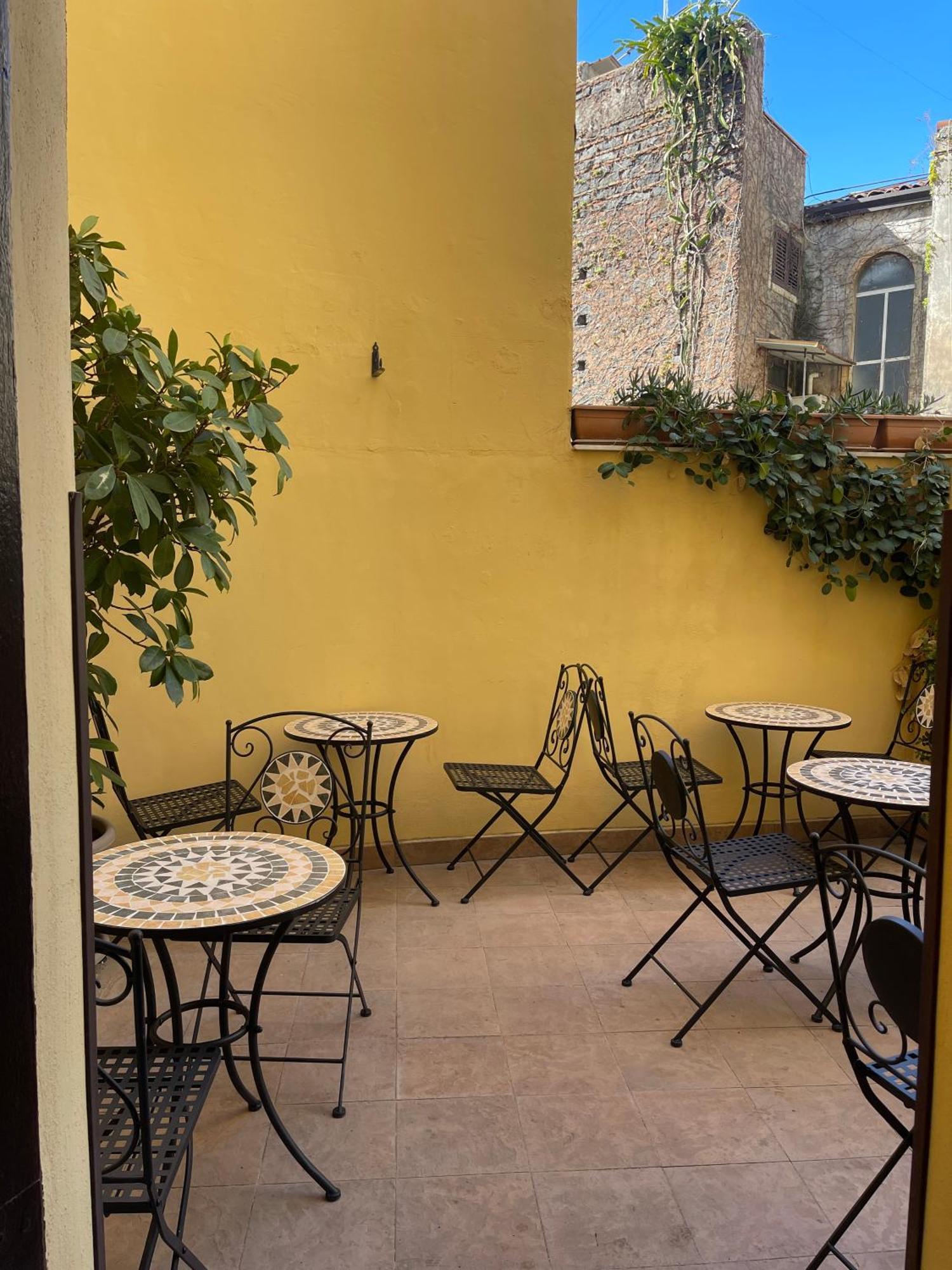 Umberto House Catania Hotel Exterior photo