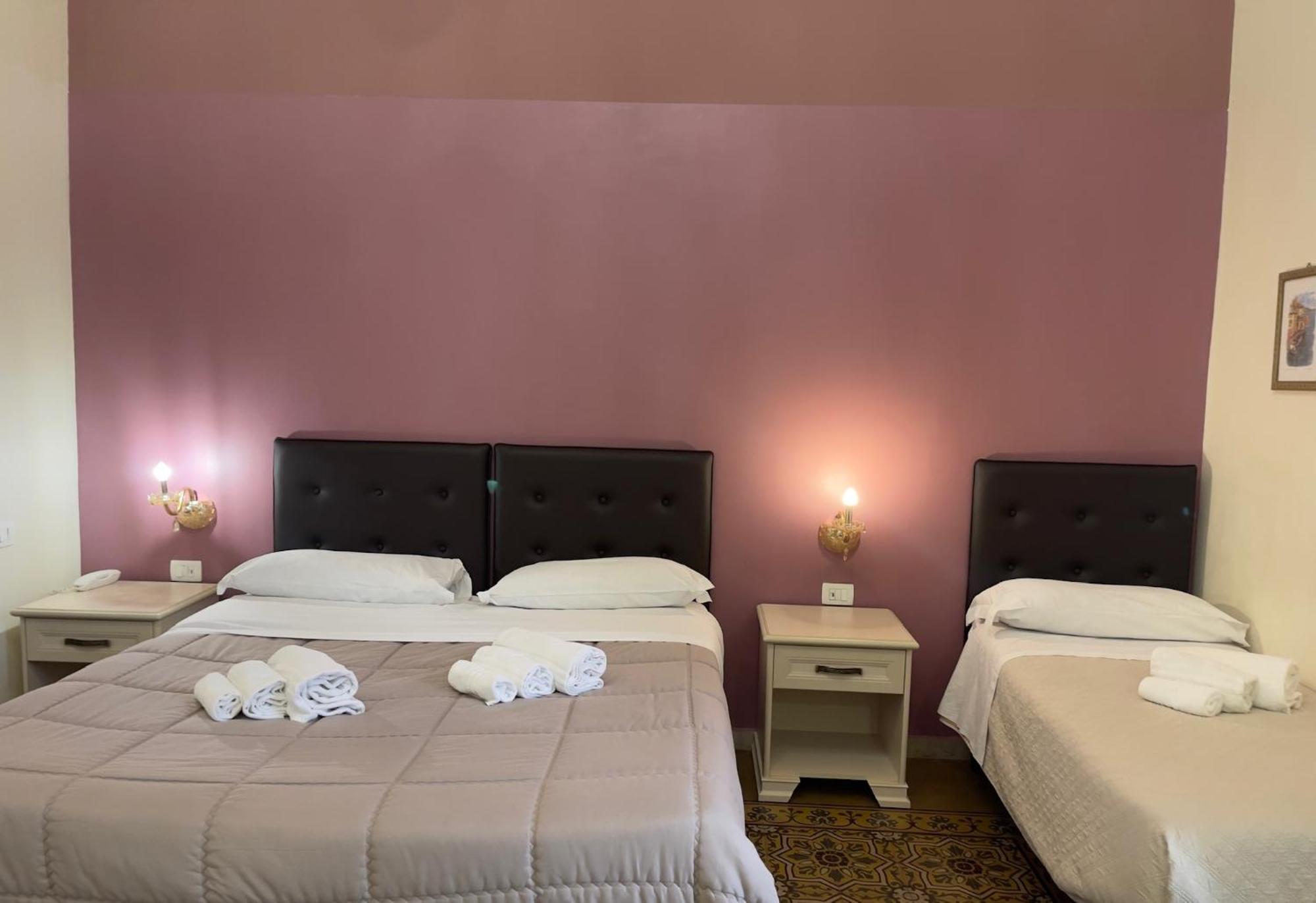 Umberto House Catania Hotel Exterior photo