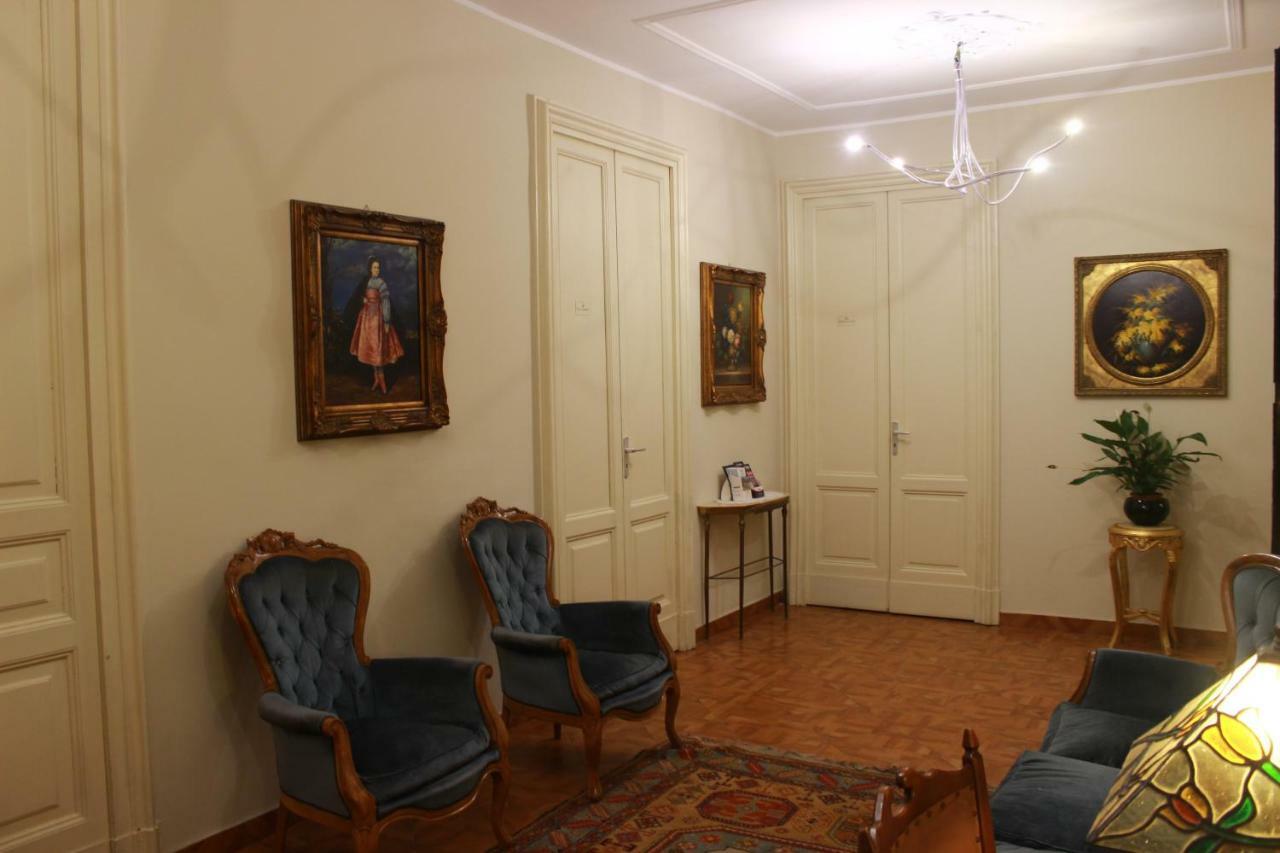 Umberto House Catania Hotel Exterior photo