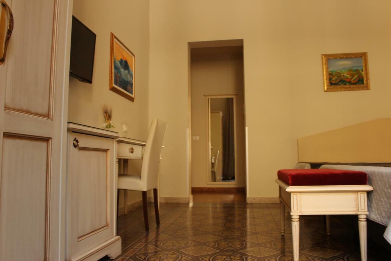 Umberto House Catania Hotel Exterior photo